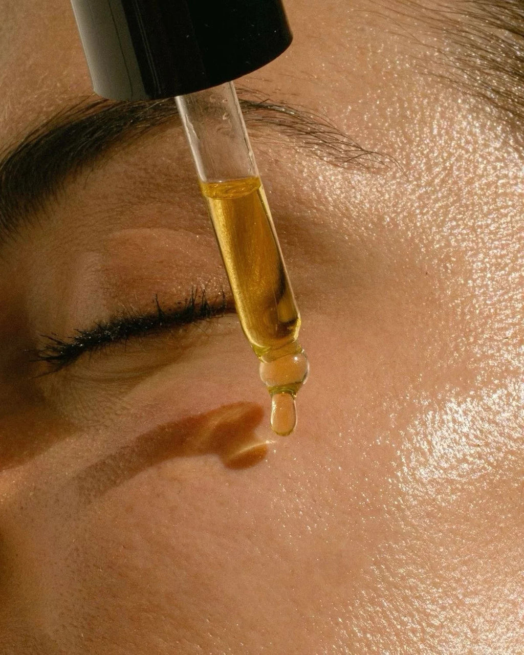 Golden Glow Serum