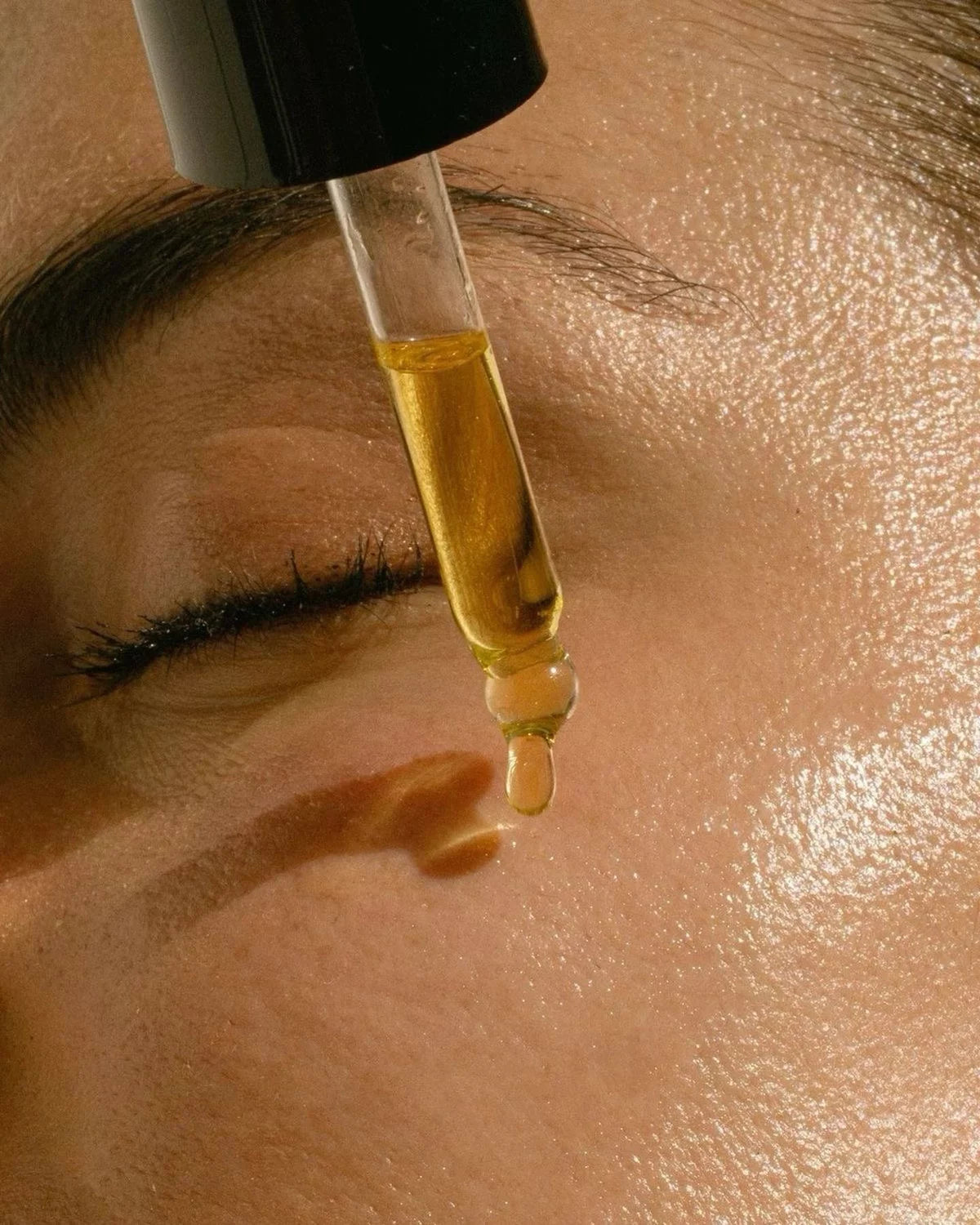Golden Glow Serum